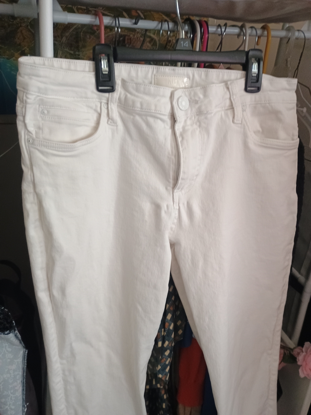 Kut from the Kloth NWOT White Straight Leg Jeans - Picture 8 of 8